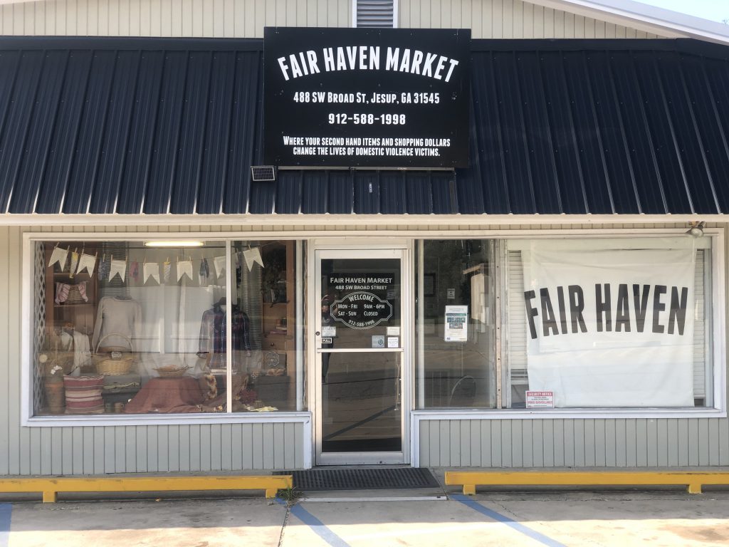 store front of fair haven market